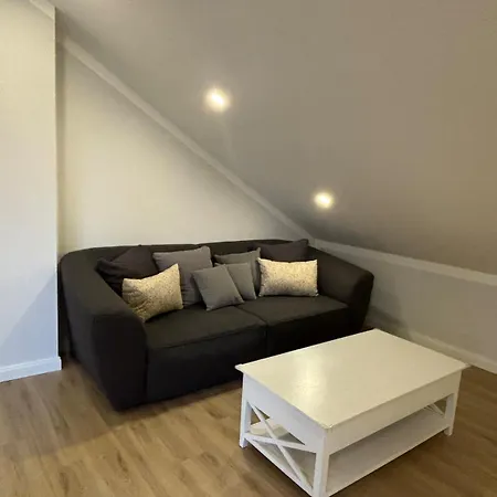 Landhausstuebchen 105qm Mit Balkon-2 Schlafzimmer-bad-wc-wifi-kaffeemaschine-waschmaschine-trockner-foehn-handtuecher Und Bettwaesche-sehr Familienfreundlich * Eichenzell