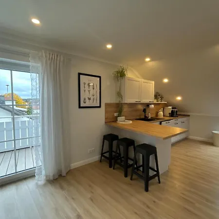 Appartamento Landhausstuebchen 105qm Mit Balkon-2 Schlafzimmer-bad-wc-wifi-kaffeemaschine-waschmaschine-trockner-foehn-handtuecher Und Bettwaesche-sehr Familienfreundlich Eichenzell