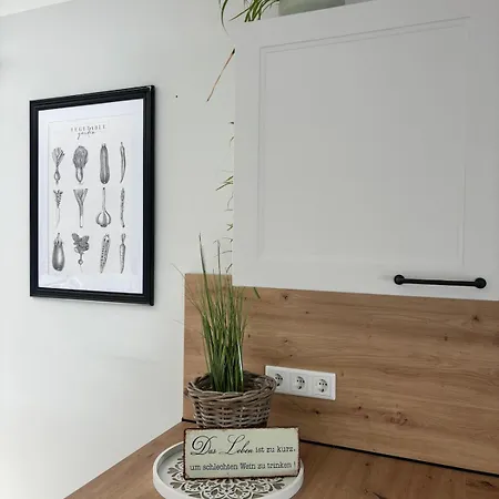 Apartamento Landhausstuebchen 105qm Mit Balkon-2 Schlafzimmer-bad-wc-wifi-kaffeemaschine-waschmaschine-trockner-foehn-handtuecher Und Bettwaesche-sehr Familienfreundlich Eichenzell
