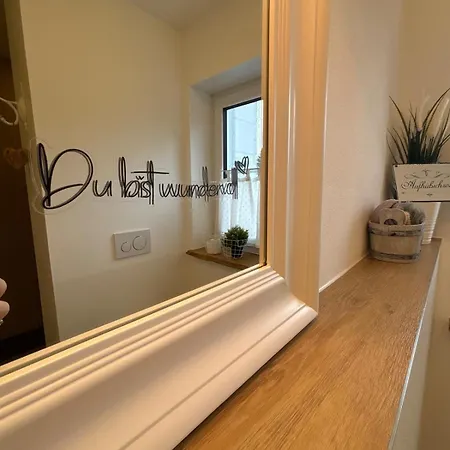 Landhausstuebchen 105qm Mit Balkon-2 Schlafzimmer-bad-wc-wifi-kaffeemaschine-waschmaschine-trockner-foehn-handtuecher Und Bettwaesche-sehr Familienfreundlich Appartamento Eichenzell