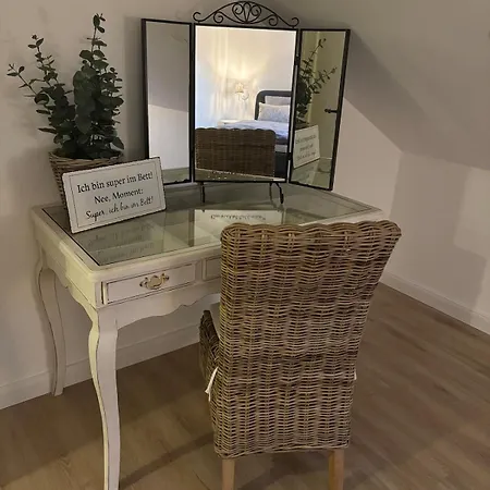 Landhausstübchen 105qm Mit Balkon-2 Schlafzimmer-bad-wc-wifi-kaffeemaschine-waschmaschine-trockner-föhn-handtücher Und Bettwäsche-sehr Familienfreundlich Apartment Eichenzell