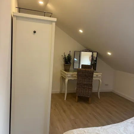 Apartment Landhausstübchen 105qm Mit Balkon-2 Schlafzimmer-bad-wc-wifi-kaffeemaschine-waschmaschine-trockner-föhn-handtücher Und Bettwäsche-sehr Familienfreundlich Eichenzell