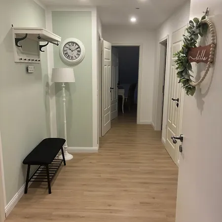 Landhausstübchen 105qm Mit Balkon-2 Schlafzimmer-bad-wc-wifi-kaffeemaschine-waschmaschine-trockner-föhn-handtücher Und Bettwäsche-sehr Familienfreundlich